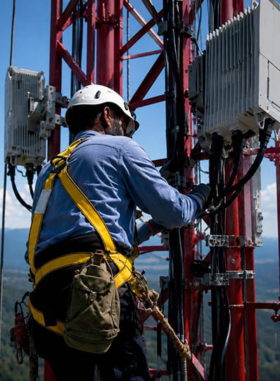 telecomunicaciones-montaje-radiofrecuencia-torre